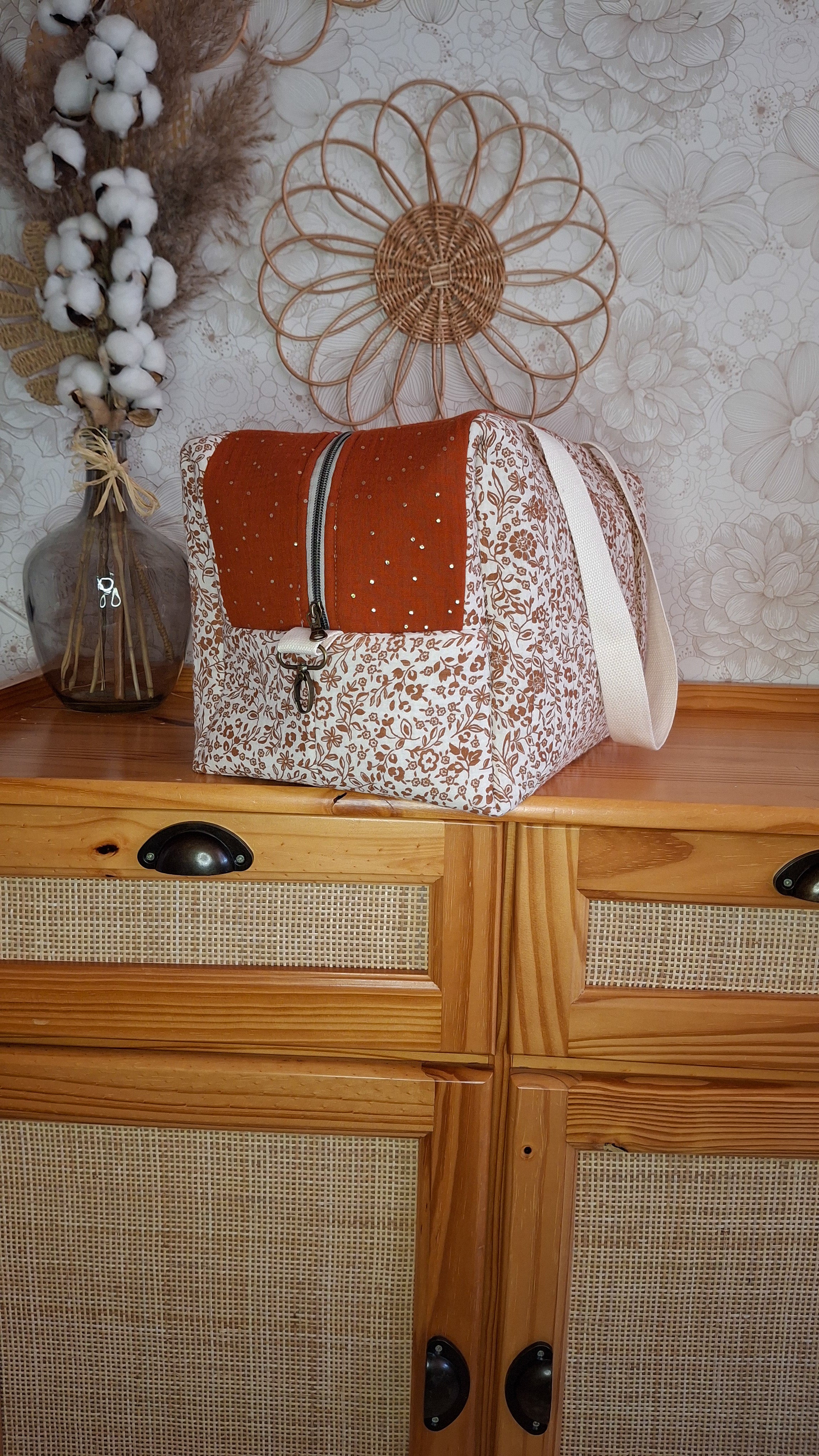 ✿ Sac à langer brodé "AMOUR" TERRA COTTA