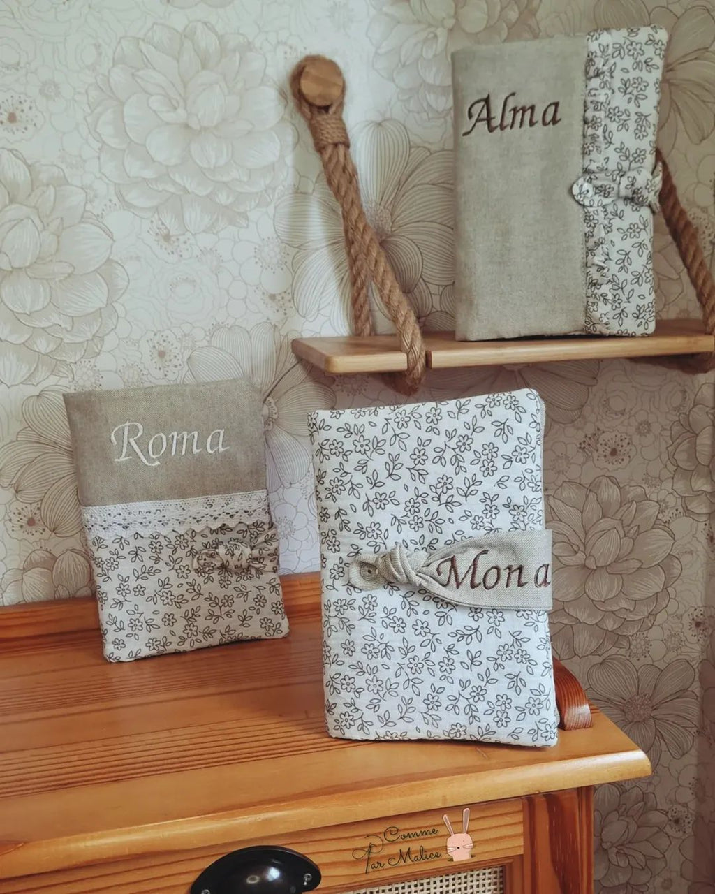 Protège carnet de santé personnalisé "MONA" ❀  Personnalisé