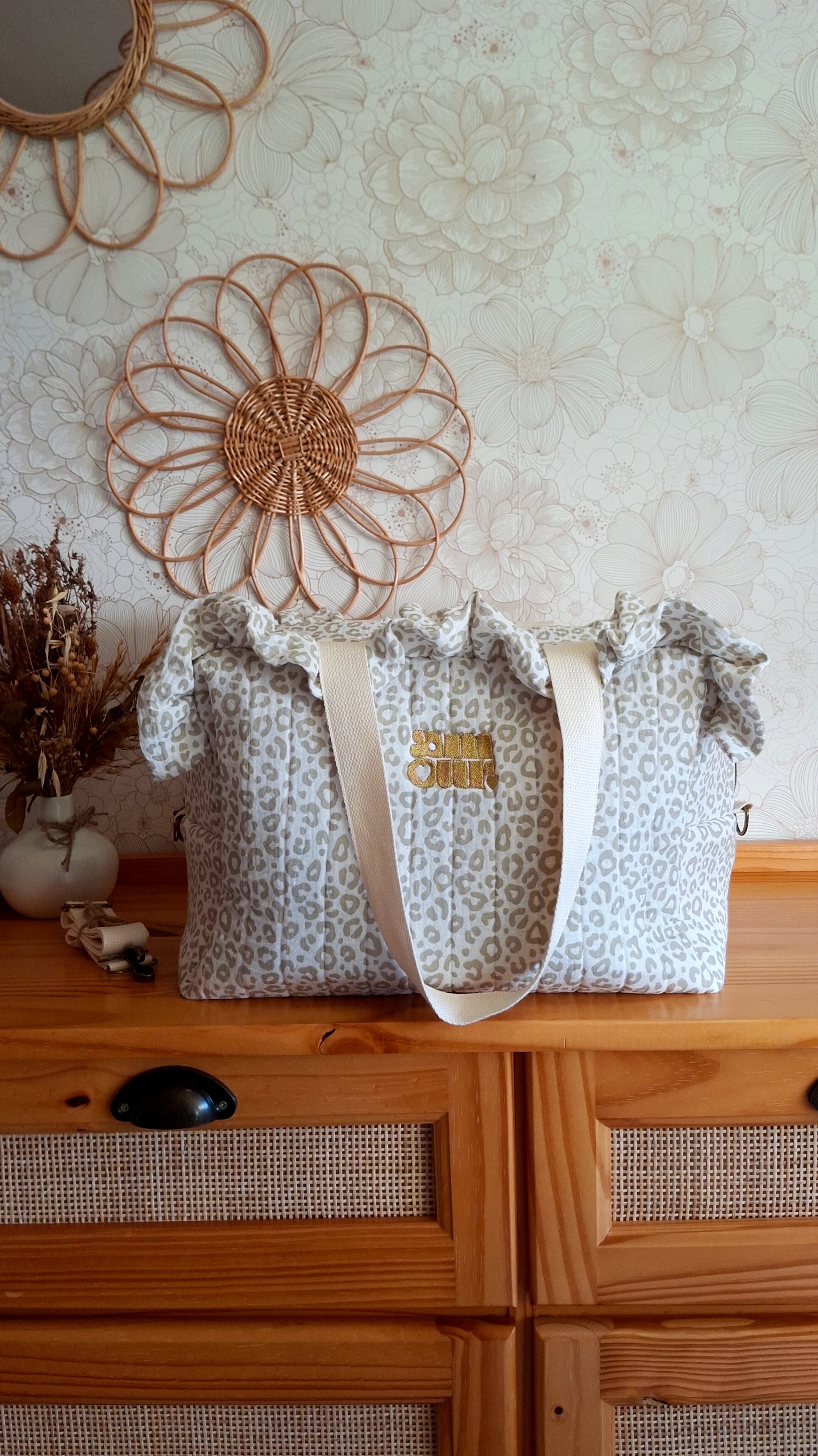 ✿ Sac à langer "AMOUR" & son matelas à langer nomade assorti "OFFERT" ❀ Modèle unique • DISPONIBLE
