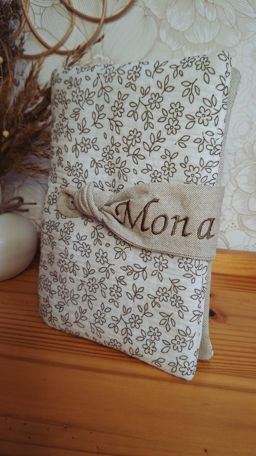 Protège carnet de santé personnalisé "MONA" ❀  Personnalisé