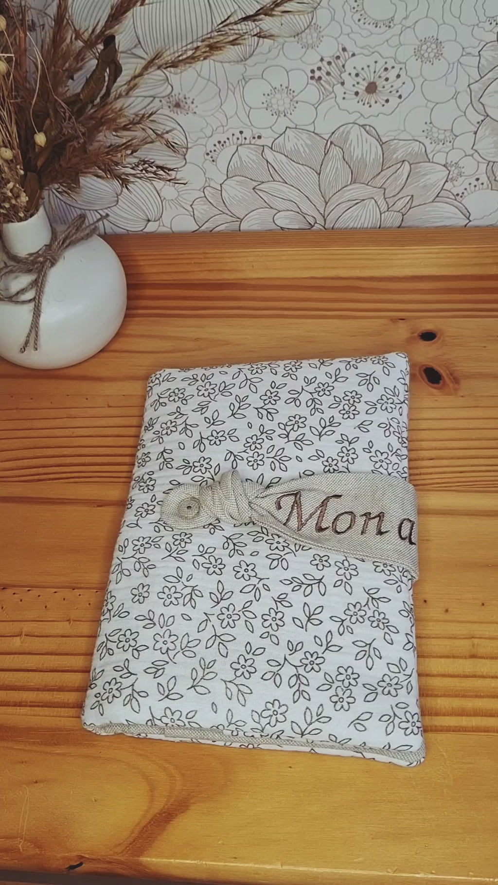 Protège carnet de santé personnalisé "MONA" ❀  Personnalisé